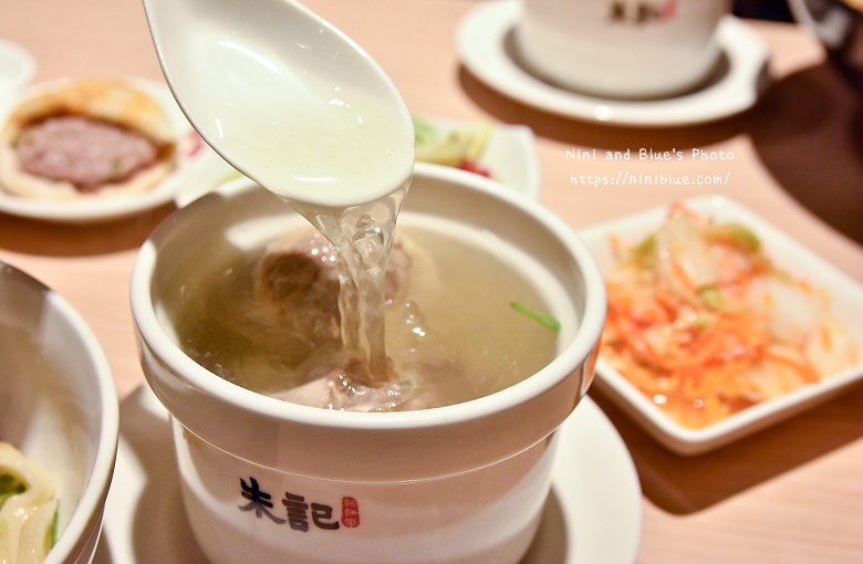 大遠百朱記餡餅東北料理麵食美食22