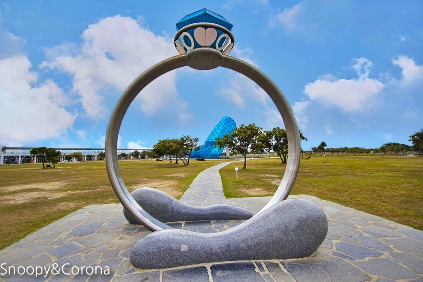 【嘉義景點】布袋景點｜高跟鞋教堂～唯美浪漫玻璃高跟鞋教堂，IG打卡必拍