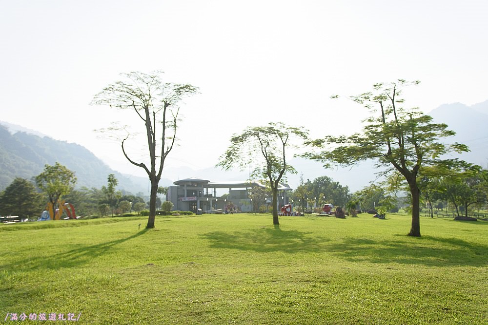 嘉義番路鄉景點》阿里山18號愛情絲路 愛情大草原 情人約會景點 花牆拍美照兼吃旺萊山鳳梨酥 - 滿分的旅遊札記