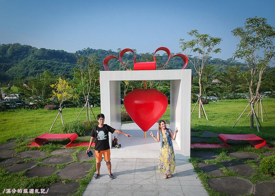 嘉義番路鄉景點》阿里山18號愛情絲路 愛情大草原 情人約會景點 花牆拍美照兼吃旺萊山鳳梨酥 - 滿分的旅遊札記