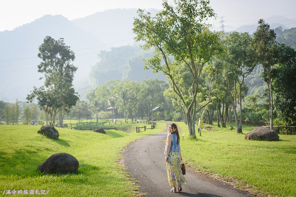 嘉義番路鄉景點》阿里山18號愛情絲路 愛情大草原 情人約會景點 花牆拍美照兼吃旺萊山鳳梨酥 - 滿分的旅遊札記
