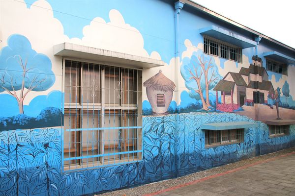 嘉義縣客家文化會館: 【嘉義景點】嘉義縣客家文化會館~七彩繽紛亮麗奪目/客家獅充滿喜氣洋洋/客家活動體驗/客家文物展覽