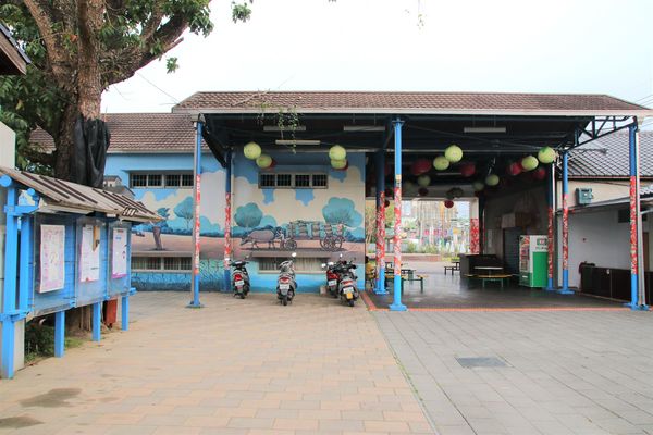 嘉義縣客家文化會館: 【嘉義景點】嘉義縣客家文化會館~七彩繽紛亮麗奪目/客家獅充滿喜氣洋洋/客家活動體驗/客家文物展覽