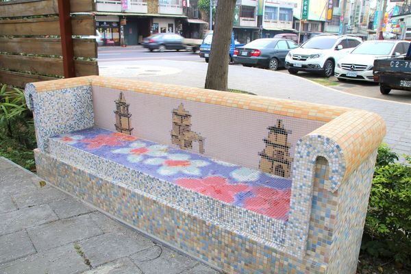 嘉義縣客家文化會館: 【嘉義景點】嘉義縣客家文化會館~七彩繽紛亮麗奪目/客家獅充滿喜氣洋洋/客家活動體驗/客家文物展覽