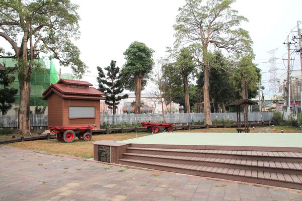 嘉義縣客家文化會館: 【嘉義景點】嘉義縣客家文化會館~七彩繽紛亮麗奪目/客家獅充滿喜氣洋洋/客家活動體驗/客家文物展覽