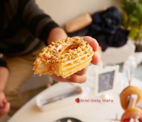 【台南美食】CHURRO & Sweet 草莓季必追!愛心仙女棒點燃你的粉紅少女心,季節限定飲品草莓美莓、浮誇系吉拿樹絕對必點