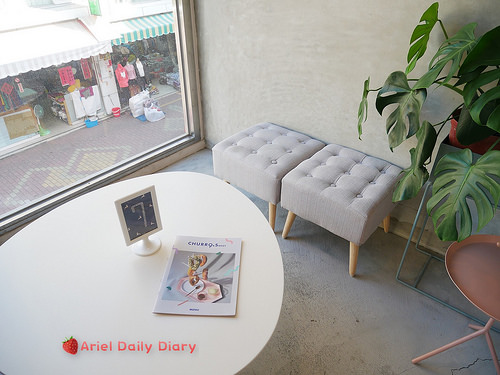 【台南美食】CHURRO & Sweet 草莓季必追!愛心仙女棒點燃你的粉紅少女心,季節限定飲品草莓美莓、浮誇系吉拿樹絕對必點