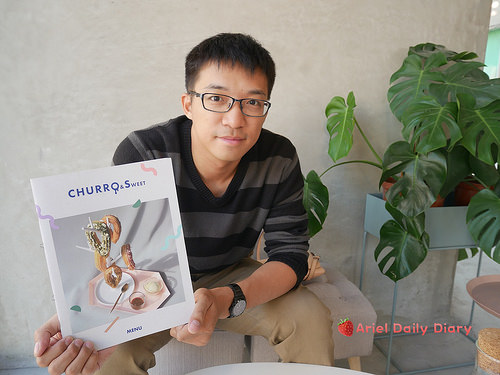 【台南美食】CHURRO & Sweet 草莓季必追!愛心仙女棒點燃你的粉紅少女心,季節限定飲品草莓美莓、浮誇系吉拿樹絕對必點