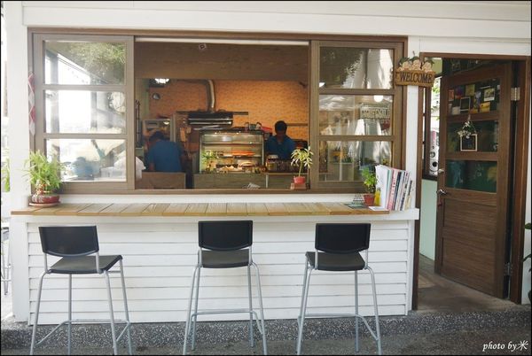 屏東市雁行x窩cafeP1670643_調整大小1.JPG