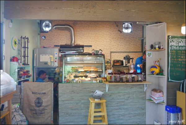 屏東市雁行x窩cafeP1670646_調整大小1.JPG