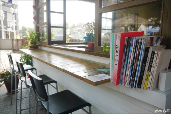 屏東市雁行x窩cafeP1670662_調整大小1.JPG