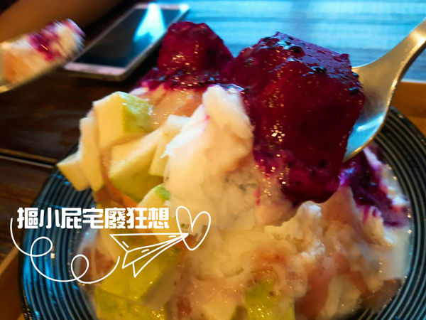 【高雄一日遊】騎噗噗輕鬆遊高雄-IG打卡勝地集盒、新地標圖書總館、在地好味老江紅茶牛乳、新鮮水果冰棒佐棧冰舖