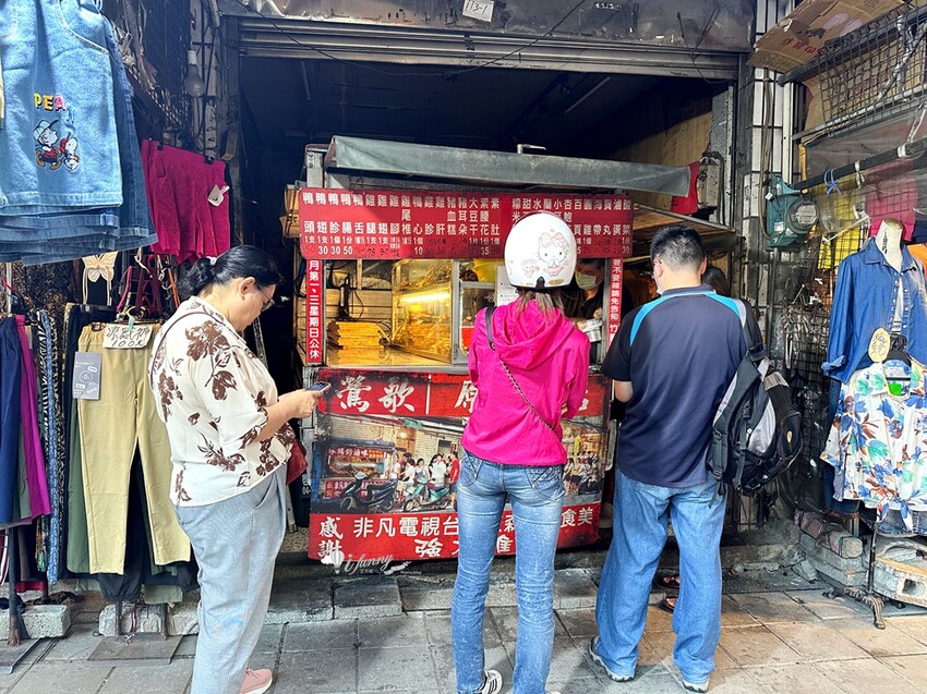 傳承三代老味道！鶯歌火車站旁林鴻鈞滷味專賣店，六十年好滋味。