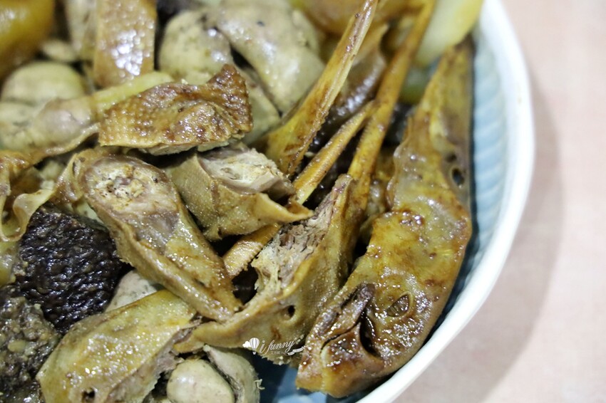 傳承三代老味道！鶯歌火車站旁林鴻鈞滷味專賣店，六十年好滋味。