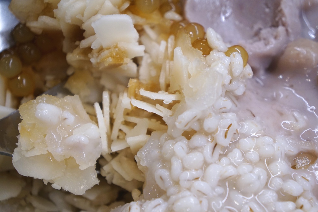 芋見泥綜合蔗片冰 芋見泥綜合蔗片冰