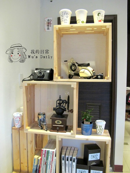 Han's Café 寒咖啡：├吃喝┤Han's Café 寒咖啡-銀河的起源來自於濃縮與牛奶的大爆炸