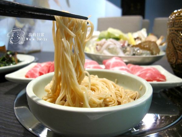 極膳-頂級草本鍋:├吃喝┤極膳-頂級草本鍋-帝王般的草本鍋