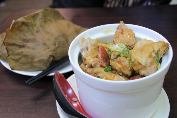 麥麥奀香港粉麵專家：【桃園食記】麥麥奀香港粉麵專家~香港道地的港式料理，周珍珍潮州辣椒醬超激推/銅鑼灣XO秘醬/糯米雞/臘腸雞盅頭飯/雲吞水餃粗麵