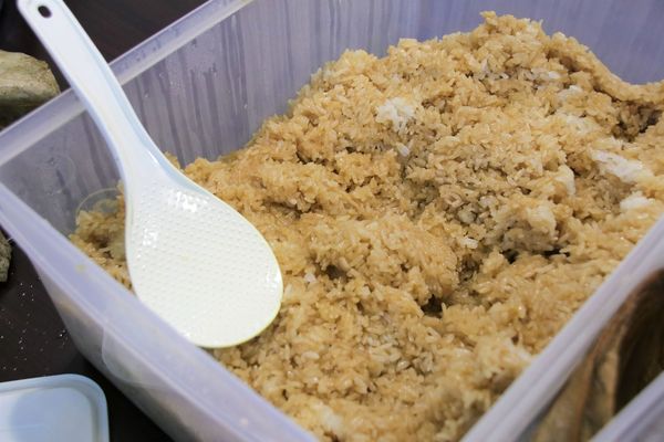 麥麥奀香港粉麵專家：【桃園食記】麥麥奀香港粉麵專家~香港道地的港式料理，周珍珍潮州辣椒醬超激推/銅鑼灣XO秘醬/糯米雞/臘腸雞盅頭飯/雲吞水餃粗麵