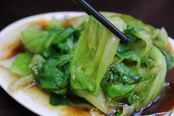 麥麥奀香港粉麵專家：【桃園食記】麥麥奀香港粉麵專家~香港道地的港式料理，周珍珍潮州辣椒醬超激推/銅鑼灣XO秘醬/糯米雞/臘腸雞盅頭飯/雲吞水餃粗麵