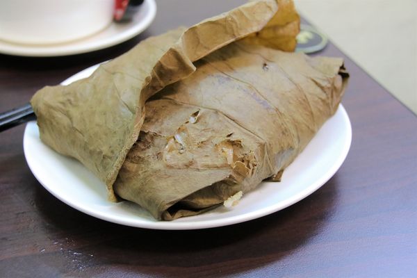 麥麥奀香港粉麵專家：【桃園食記】麥麥奀香港粉麵專家~香港道地的港式料理，周珍珍潮州辣椒醬超激推/銅鑼灣XO秘醬/糯米雞/臘腸雞盅頭飯/雲吞水餃粗麵