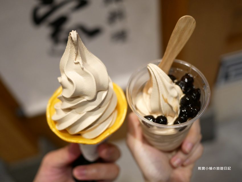 北村豆腐家 台中站前秀泰店S1館2樓,不管吃幾次都美味的韓式嫩豆腐鍋!起司泡菜部隊鍋超好吃,五種韓式小菜任你吃。 @熊寶小榆の旅遊日記