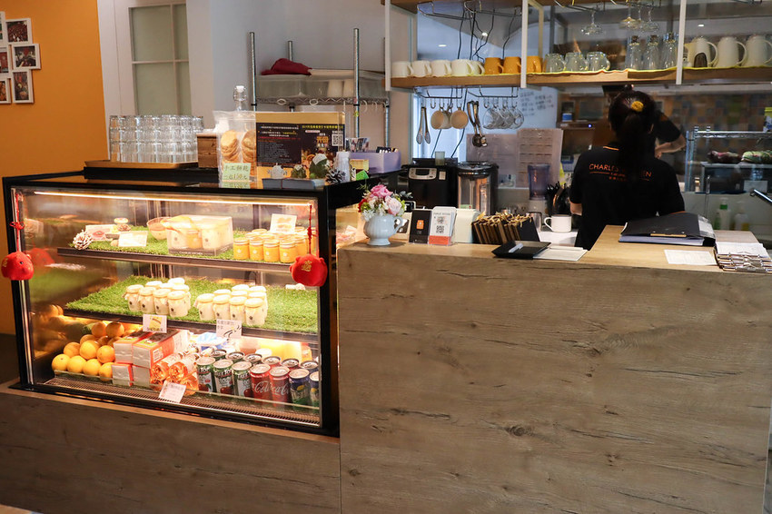 Charles’ Kitchen察爾斯廚房 (1)