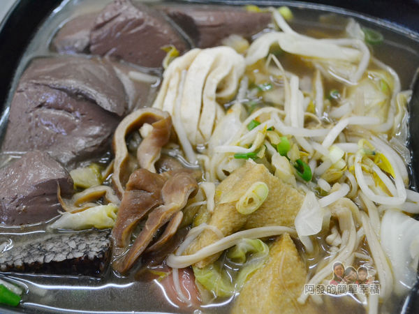 家傳秘滷21-鴨血大腸鍋特寫II