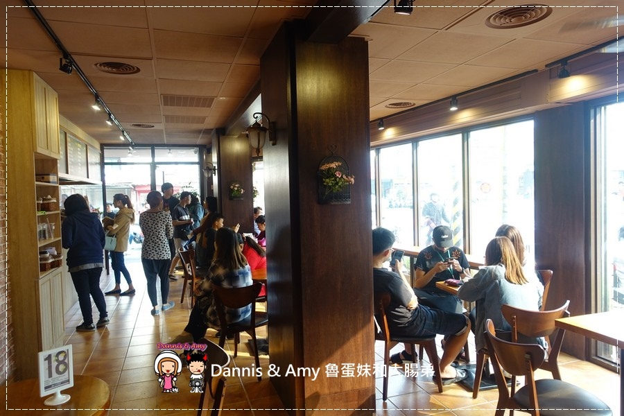 20170404《新竹新豐下午茶》小木屋鬆餅-新豐新興店。甜口味、鹹口味鬆餅你愛那一樣?︱新開幕優惠分享。茶自點旁邊 (貪吃影片) (35).jpg