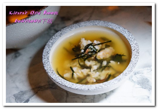 Downtown下城：東區串燒居酒屋．誰說不適合帶女孩兒？最佳約會LOUNGE風時尚居酒屋──Downtown下城