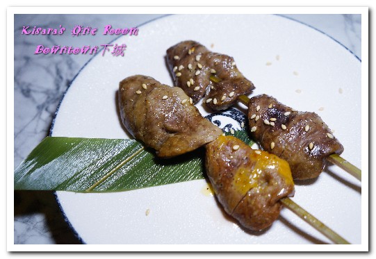 Downtown下城：東區串燒居酒屋．誰說不適合帶女孩兒？最佳約會LOUNGE風時尚居酒屋──Downtown下城