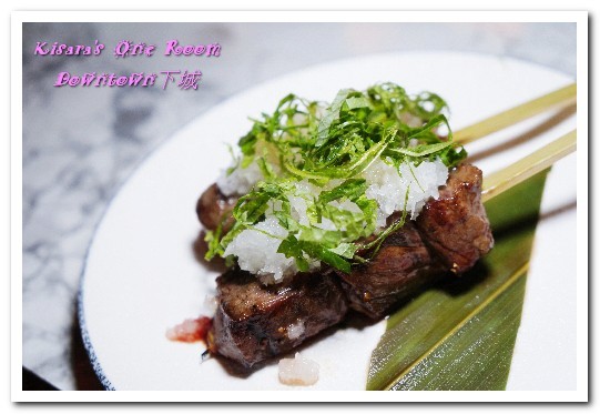 Downtown下城：東區串燒居酒屋．誰說不適合帶女孩兒？最佳約會LOUNGE風時尚居酒屋──Downtown下城