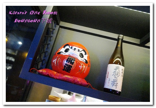 Downtown下城：東區串燒居酒屋．誰說不適合帶女孩兒？最佳約會LOUNGE風時尚居酒屋──Downtown下城