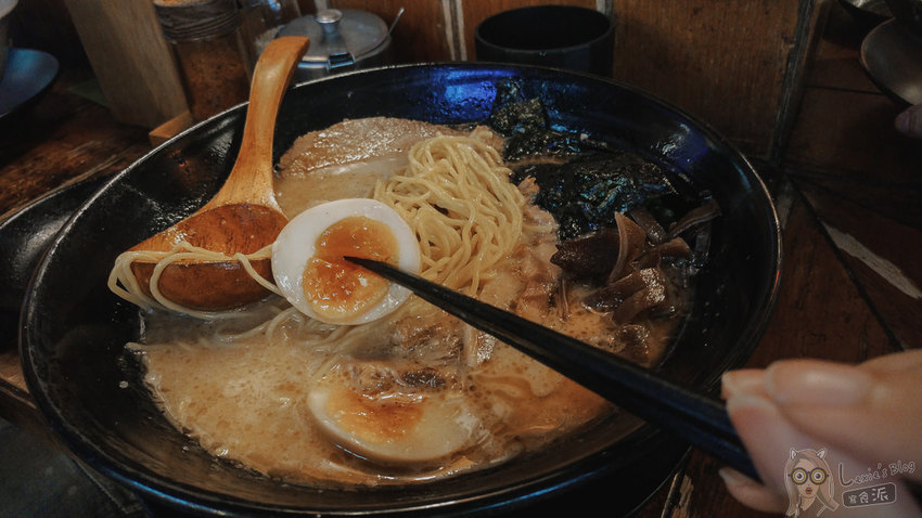 士林拉麵》道樂屋台，士林夜市超人氣排隊拉麵，濃郁豚骨拉麵推薦 - Lexies Blog，寫食派