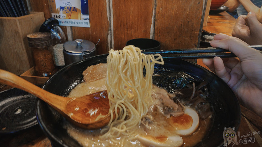 士林拉麵》道樂屋台，士林夜市超人氣排隊拉麵，濃郁豚骨拉麵推薦 - Lexies Blog，寫食派