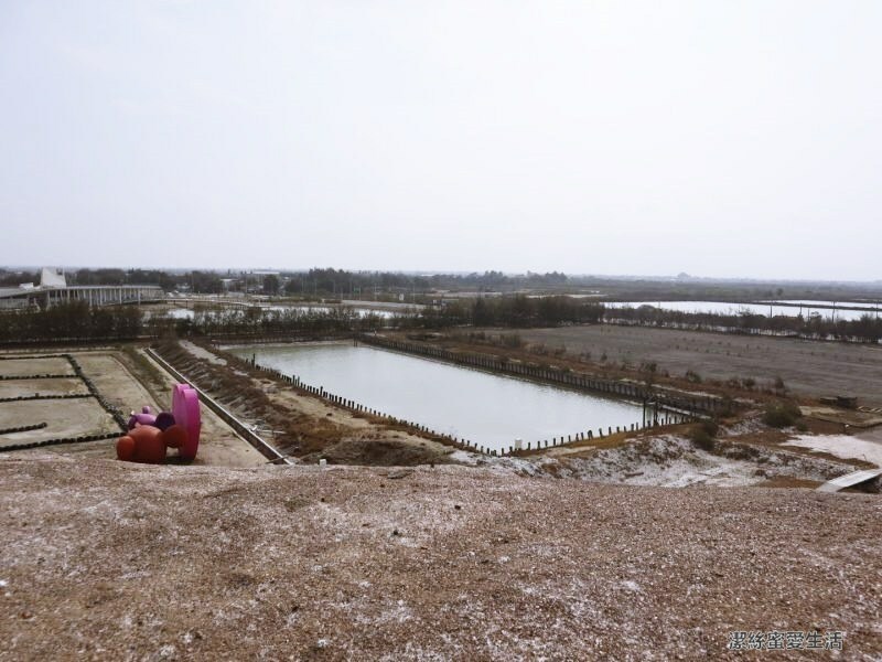 七股鹽山-台南七股/攀爬大鹽山!巨大造景藝術及遊樂設施 - 潔絲蜜愛生活