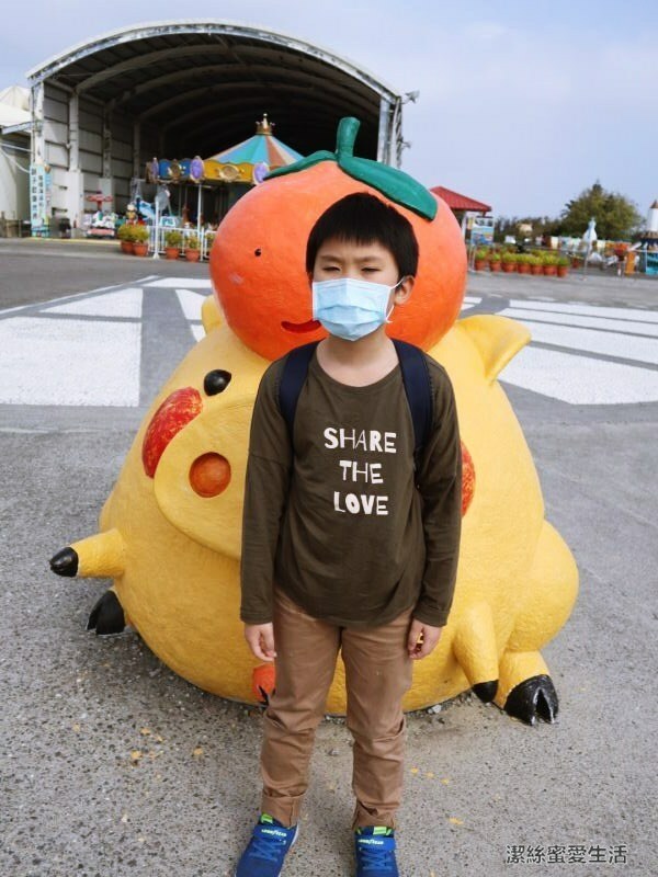 七股鹽山-台南七股/攀爬大鹽山!巨大造景藝術及遊樂設施 - 潔絲蜜愛生活