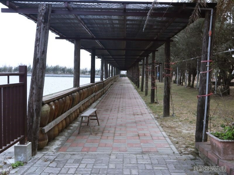 七股鹽山-台南七股/攀爬大鹽山!巨大造景藝術及遊樂設施 - 潔絲蜜愛生活