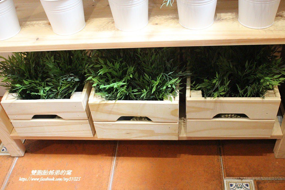 位於鼓山區西子灣隧道路口旁的義特米義大利麵用料實在又好吃[銅板美食]