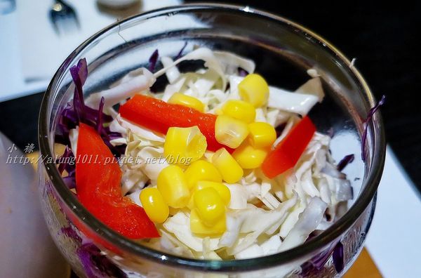 秘燒MEAT SHOW時尚岩燒牛排：秘燒MEAT SHOW時尚岩燒牛排