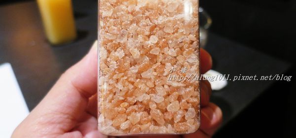 秘燒MEAT SHOW時尚岩燒牛排：秘燒MEAT SHOW時尚岩燒牛排