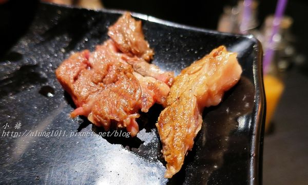 秘燒MEAT SHOW時尚岩燒牛排：秘燒MEAT SHOW時尚岩燒牛排