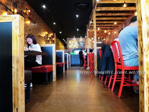 秘燒MEAT SHOW時尚岩燒牛排：秘燒MEAT SHOW時尚岩燒牛排