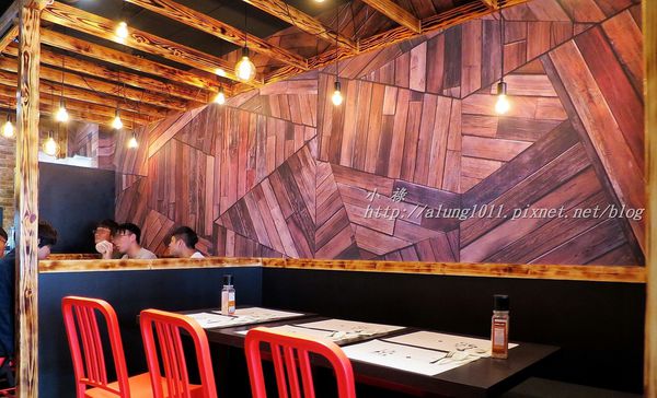 秘燒MEAT SHOW時尚岩燒牛排：秘燒MEAT SHOW時尚岩燒牛排