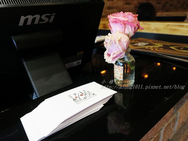 秘燒MEAT SHOW時尚岩燒牛排：秘燒MEAT SHOW時尚岩燒牛排