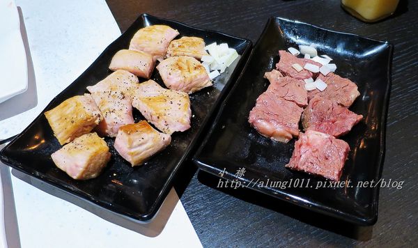 秘燒MEAT SHOW時尚岩燒牛排：秘燒MEAT SHOW時尚岩燒牛排