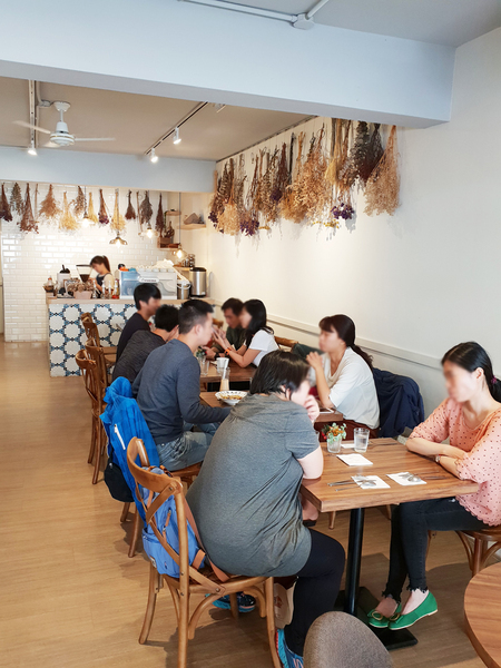 L'idée Café 樂點咖啡:♪板橋車站。L'idée Café 樂點咖啡♬ 富士山抹茶提拉米蘇 美味又好拍