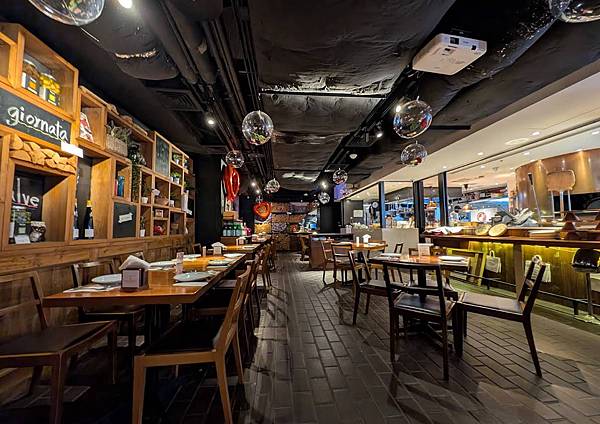 [台北西式]松山區南京復興站「 Rosmarino Spec