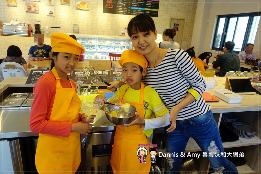 20170403《新竹竹北美食》亞尼克竹北店41~48試營運‧49開幕。團購美食亞尼克生乳捲。親子甜點DIY︱ 開幕優惠每月優惠分享。內用外帶皆可 （現場影片） (31).jpg