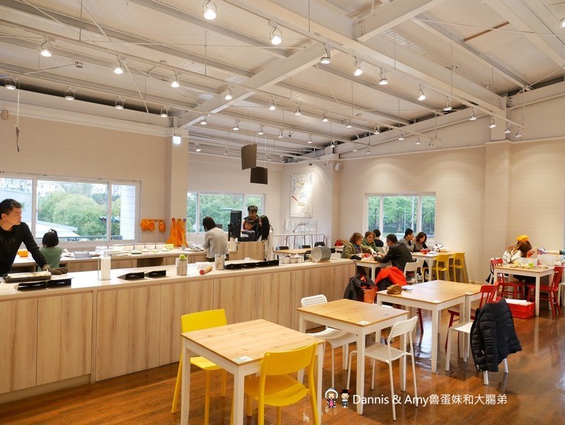 《新竹美食》亞尼克菓子工房-新竹竹北店。親子DIY。新竹限定口味生乳捲。新品分享隨享卡優惠︱ 影片 《新竹美食》亞尼克菓子工房-新竹竹北店。親子DIY。新竹限定口味生乳捲。新品分享隨享卡優惠︱ 影片